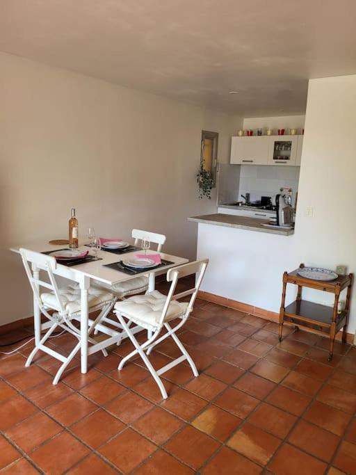 Cosy Rez-De-Jardin De Villa Brignoles Exterior photo